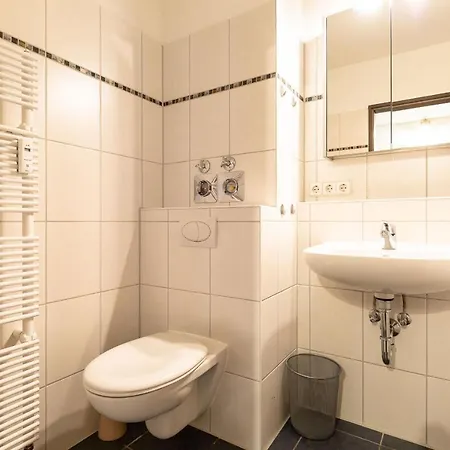 Apartment Ferienwohnpark Zwei-zimmer-apartment 49 19 Immenstaad am Bodensee